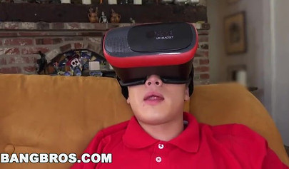 Busty ebony Anya Ivy gives her boyfriend an ultimate VR experience