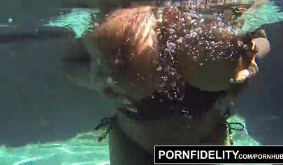 Huge boobed ebony MILF Maserati enjoys a rough fuck