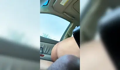 Banging a hot ebony with a nice booty in the car
