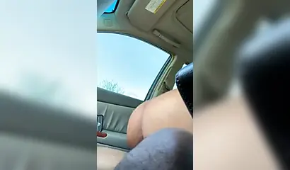 Banging a hot ebony with a nice booty in the car
