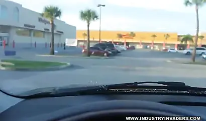 Sexy ebony fast food worker gets dicked by unhappy costumer