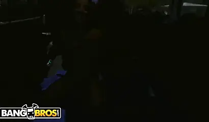 Ebony vixen Maya Bijou screws a random van driver