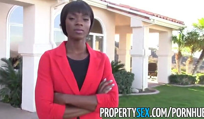 Skinny ebony real estate agent Ana Foxxx gets nailed by a perverted client