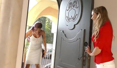 Petite doll Kenna James licks and toys Jasmine Webb's black holes