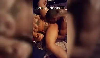 Ebony cums while getting her pussy eaten out