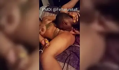 Ebony cums while getting her pussy eaten out