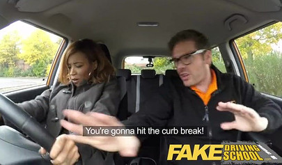 Ebony Kiki Minaj takes a free driving and sex lesson