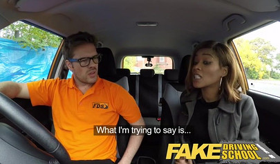 Ebony Kiki Minaj takes a free driving and sex lesson