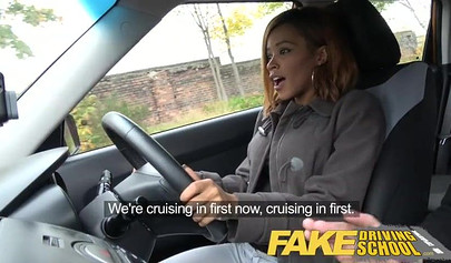 Ebony Kiki Minaj takes a free driving and sex lesson