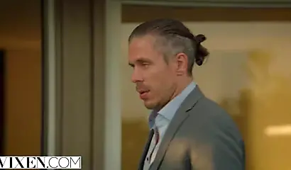 Sinful ebony beauty Nia Nacci gets banged by her dad's friend