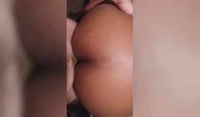 Amateur ebony gets her snatch nailed & creampied