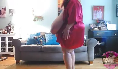 Ebony BBW twerking with her giant ass home alone
