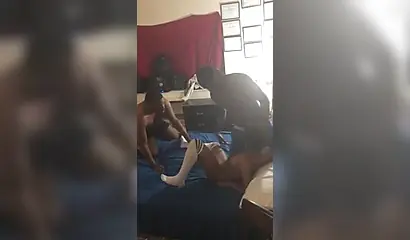 Young ebony girlfriend participates in an amateur threesome