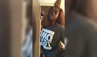 Playful ebony lifts her shirt up and shows her tits on IG