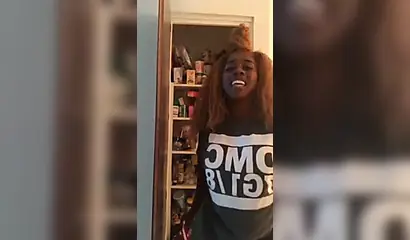 Playful ebony lifts her shirt up and shows her tits on IG