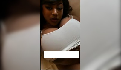 Ebony queen Phoenix reveals her amazing curves in a solo