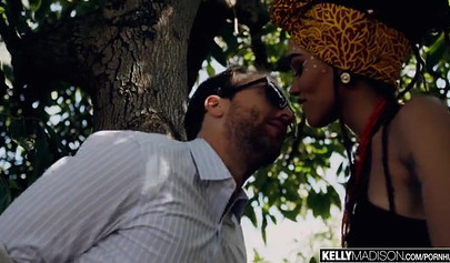 Exotic ebony Julie Kay takes a white boner up her booty