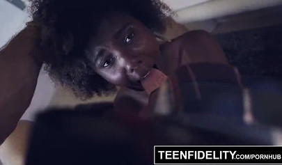 Curly-haired doll Daizy Cooper gets her ebony snatch demolished