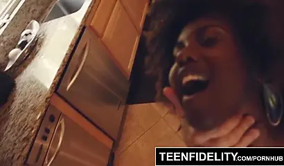 Curly-haired doll Daizy Cooper gets her ebony snatch demolished