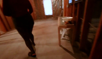 Tombul emlakçı Jade Jordan havaya uçtu ve bir müşteriyi beceriyor