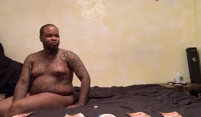 Curvaceous ebony enjoys playing sex games with her lover