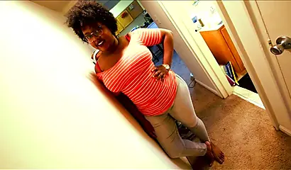 Curvaceous ebony wife in slutwear Jade Jordan enjoys rough missionary sex