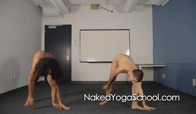 Curvy ebony babe & shaved-headed brunette doing yoga butt naked