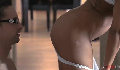 Gorgeous black model Isabella Chrystin gets stripped and fucked