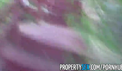 Ebony real estate agent Adriana Maya gets boned by a client