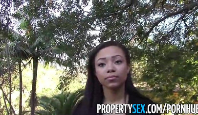 Ebony real estate agent Adriana Maya gets boned by a client