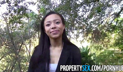 Ebony real estate agent Adriana Maya gets boned by a client