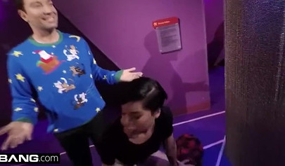 Inked ebony Honey Gold masturbates & fucks a throbbing dick