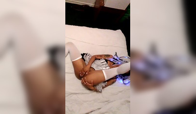 Insatiable ebony masturbates before sucking a white penis