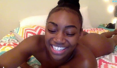 Sexy ebony Camsoda model strips & massages her pussy