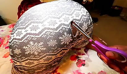 Fat ebony Jade Jordan gets her leggings ripped and pussy fucked doggystyle