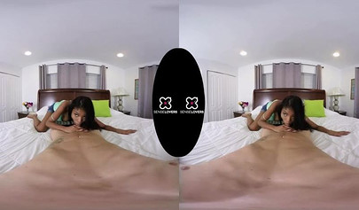 Busty ebony Nia Nacci fucks in her first VR experience