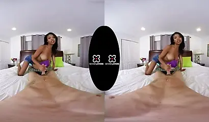 Busty ebony Nia Nacci fucks in her first VR experience