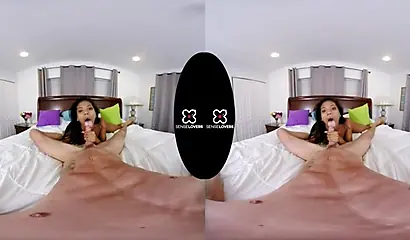 Busty ebony Nia Nacci fucks in her first VR experience