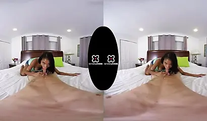 Busty ebony Nia Nacci fucks in her first VR experience