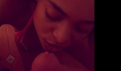 Sexy ebony stripper Luna Corazon gives an epic blowjob