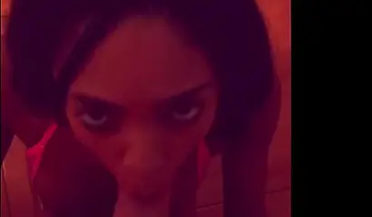 Sexy ebony stripper Luna Corazon gives an epic blowjob