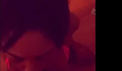 Sexy ebony stripper Luna Corazon gives an epic blowjob