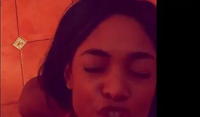 Sexy ebony stripper Luna Corazon gives an epic blowjob