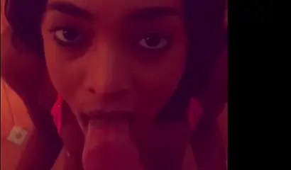 Sexy ebony stripper Luna Corazon gives an epic blowjob