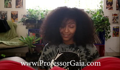 Curly-haired ebony strokes & blows a giant black dick