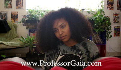 Curly-haired ebony strokes & blows a giant black dick