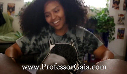 Curly-haired ebony strokes & blows a giant black dick