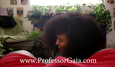 Curly-haired ebony strokes & blows a giant black dick