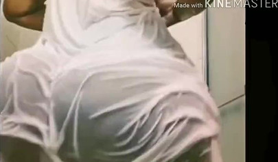 Sexy Instagram models shake their monster asses