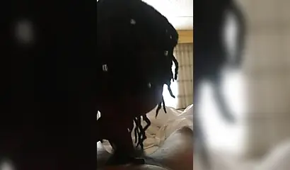 Afro-American girlfriend gets boned doggystyle up close
